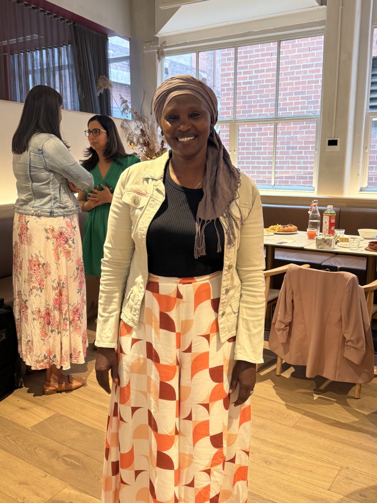 Founder of Vizuri Care Services, a qualified AASW Social Worker